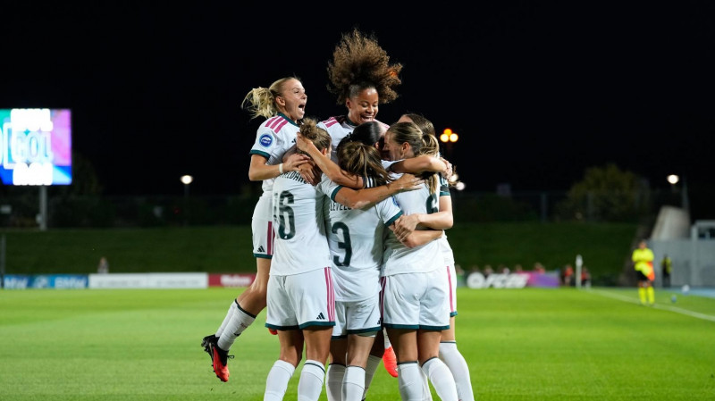 Madrid CFF celebra la victoria 3-1 ante el Granada CF en la jornada 1 de la Liga F 2026/27 en Vallehermoso