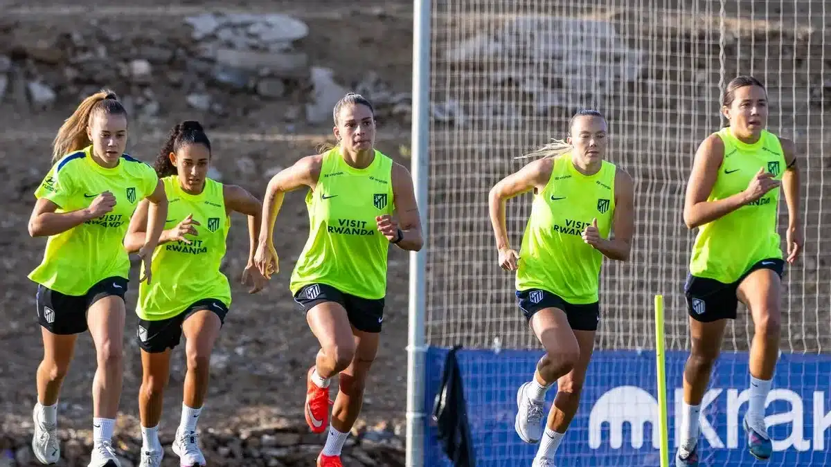 Jugadoras del Atlético de Madrid Femenino durante un entrenamiento de pretemporada