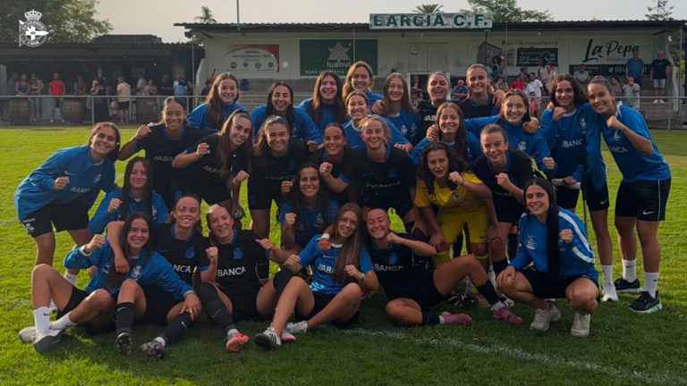 Jugadoras del Dépor ABANCA B en su primer amistoso de pretemporada ante el Real Oviedo