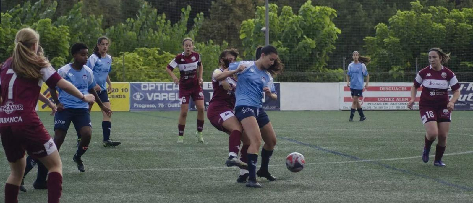 Partido de la EFF Rosalía en la liga gallega, equipo que asciende a Tercera Federación Femenina