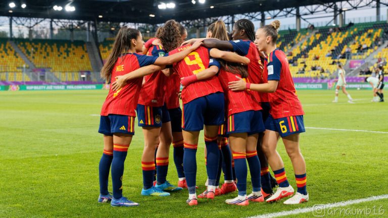 Las jugadoras de España celebran un gol en los octavos del Mundial Sub-20 Femenino 2026 ante Portugal