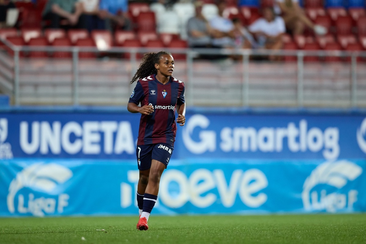 Jugadoras de la SD Eibar, protagonista del mejor arranque de su historia en Liga F