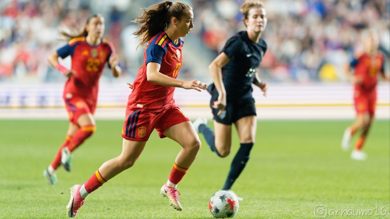 Lucía Corrales, con la camiseta de España, durante el segundo amistoso ante Estados Unidos en Chester