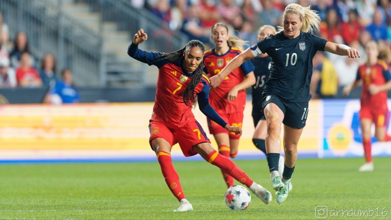 Salma Paralluelo, autora del segundo gol de España ante Estados Unidos en Chester